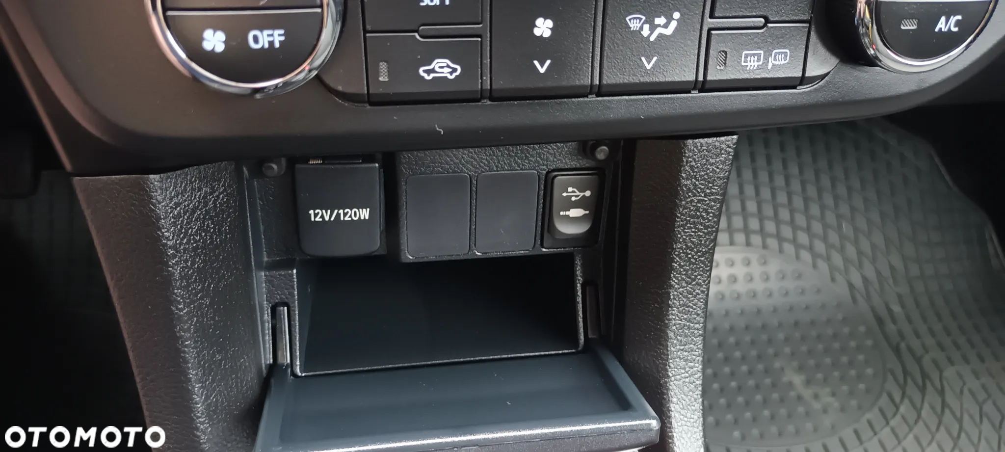 Toyota Corolla 1.6 Premium - 27