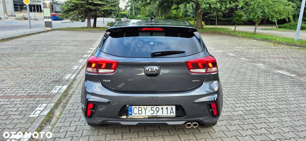 Kia Rio - 3