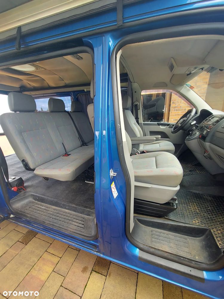 Volkswagen T5 Campervan - 28