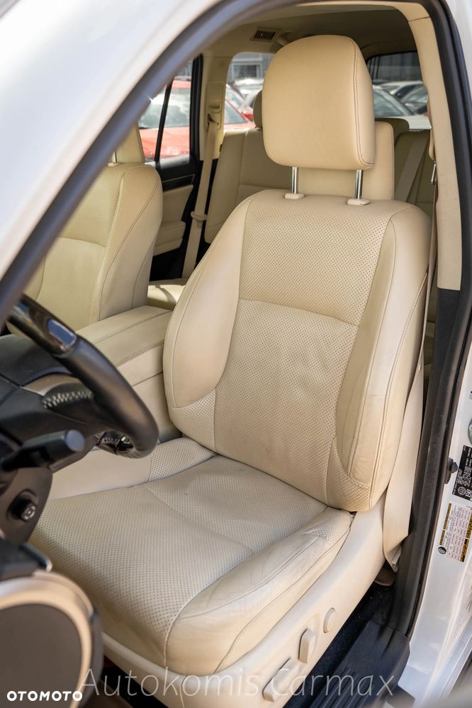 Lexus GX - 16