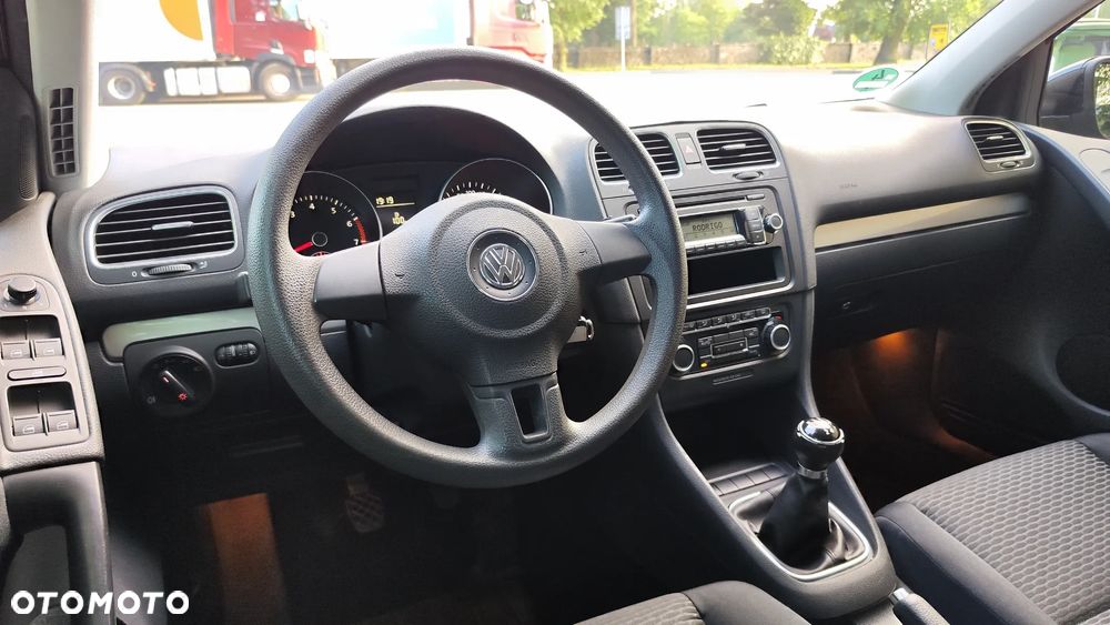 Volkswagen Golf 1.6 Comfortline - 22
