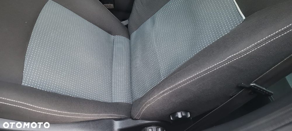 Ford Mondeo - 25
