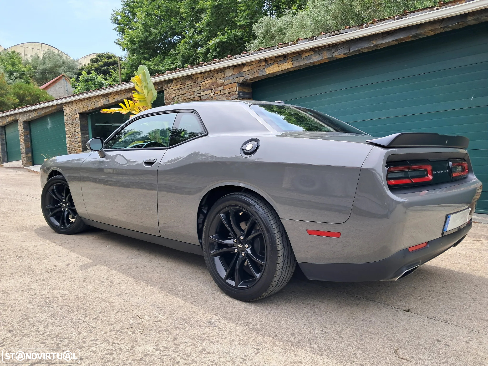 Dodge Challenger Auto SXT Plus - 5