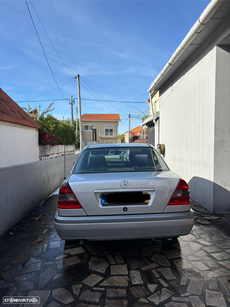 Mercedes-Benz C 220 - 6