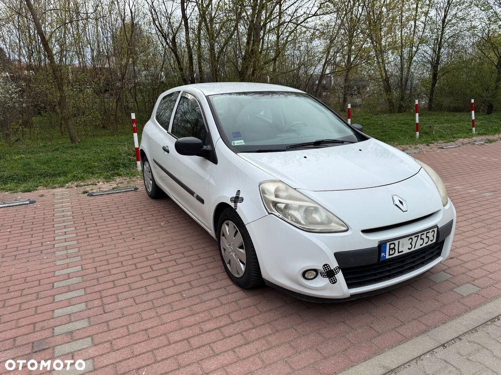 Renault Clio - 2