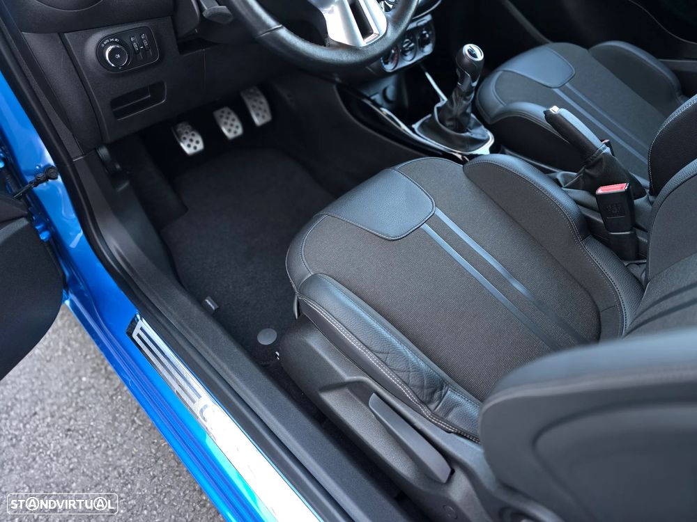 Opel Adam 1.4 Glam - 26