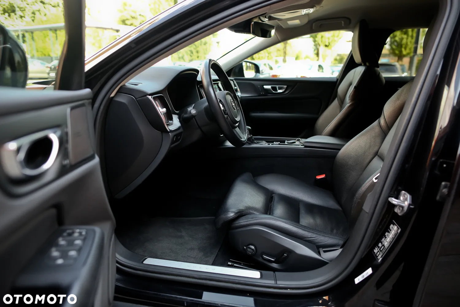 Volvo V60 Cross Country Pro D4 AWD - 19