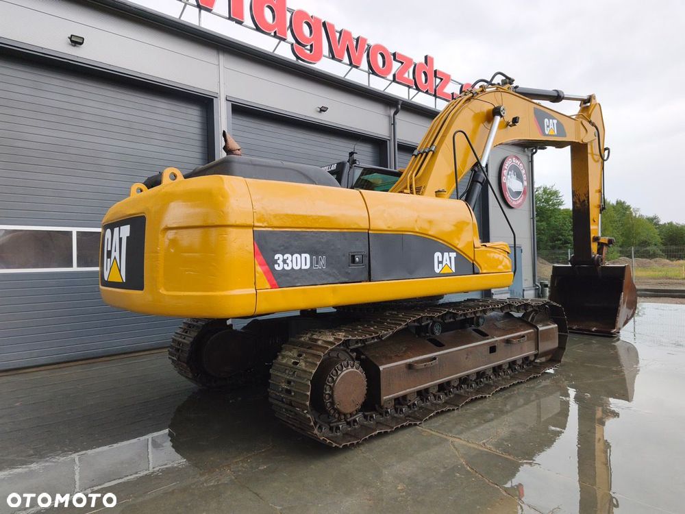 Caterpillar 330D - 2