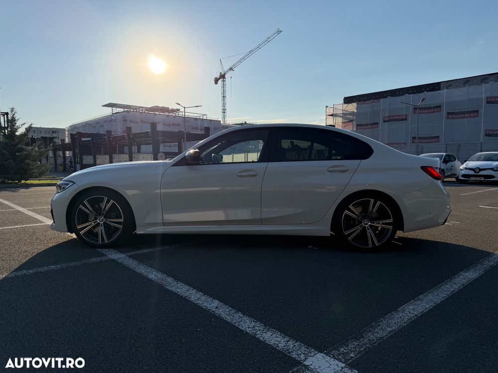 BMW Seria 3 330i AT M Sport - 6
