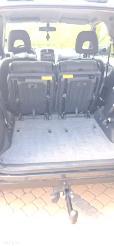 Toyota RAV4 - 13