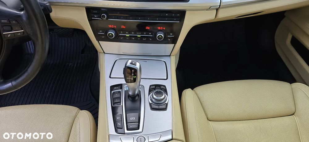 BMW Seria 7 730d Edition Exclusive - 16