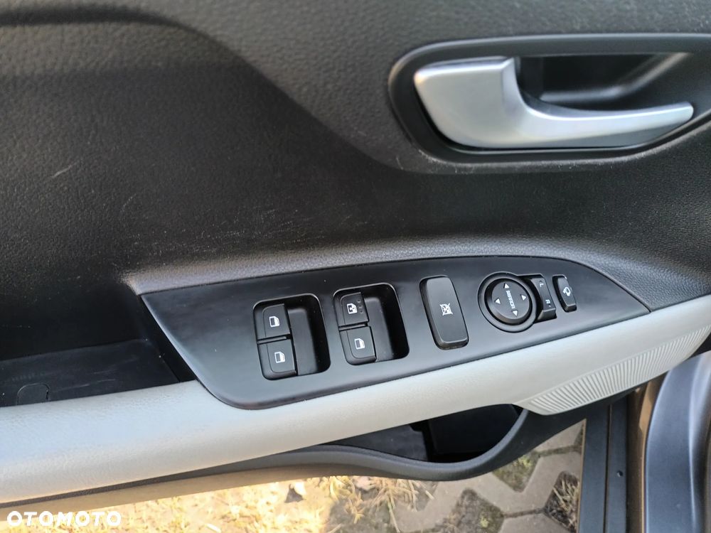 Kia Stonic 1.0 T-GDI 120 Spirit - 14