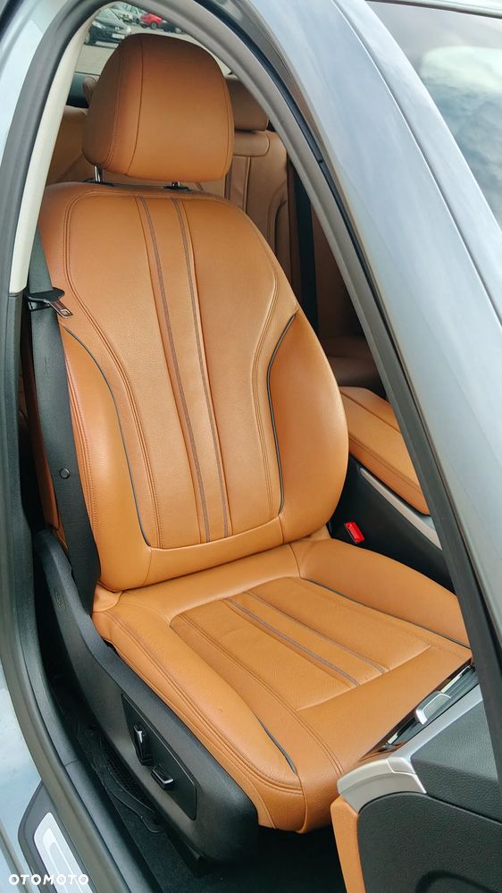 BMW Seria 5 530e iPerformance GPF Business Edition - 32