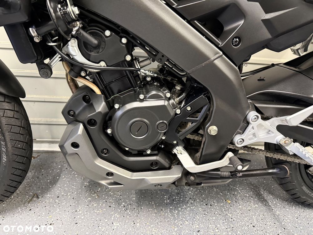 Yamaha MT - 13