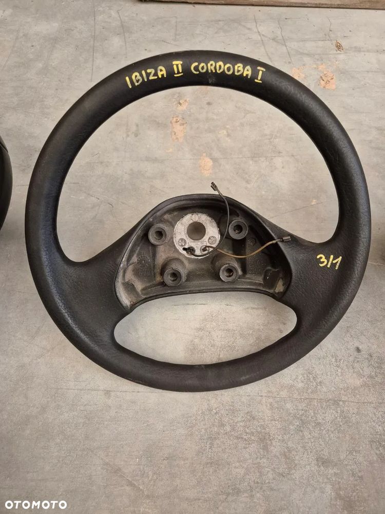 KIEROWNICE KIEROWNICA SEAT - 10