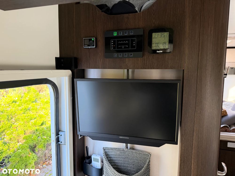 Benimar Tessoro 442 - 50A Victron, Solar 530W - 5