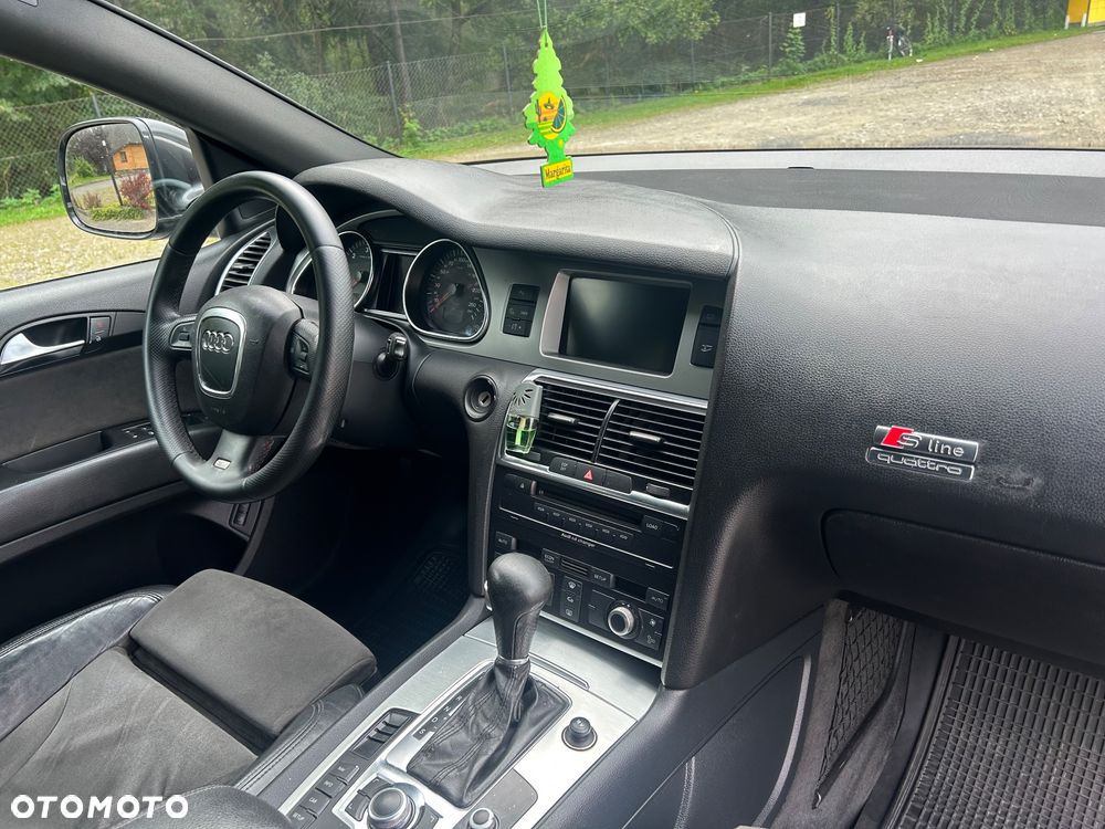 Audi Q7 - 10