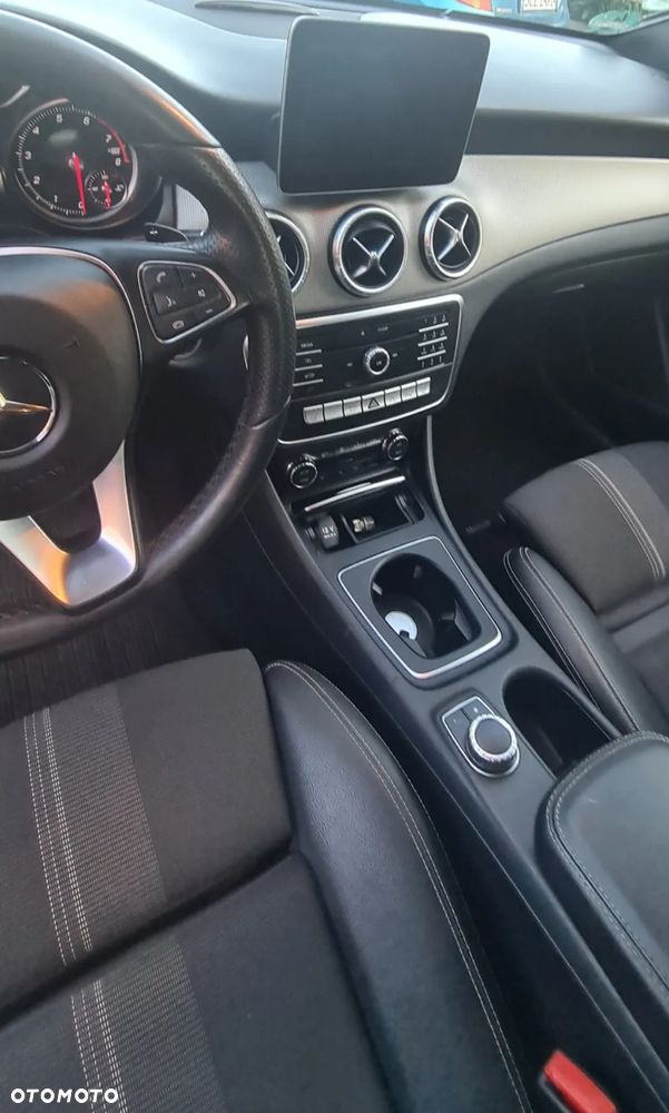 Mercedes-Benz CLA - 3