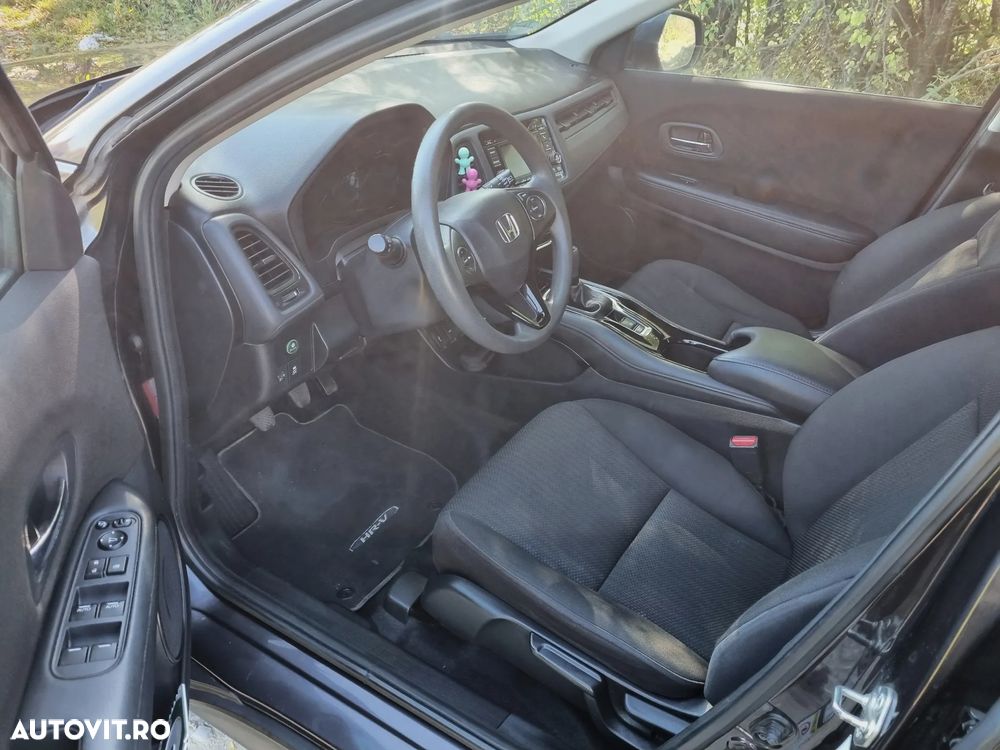 Honda HR-V 1.5 i-VTEC 4x2 6MT Executive - 8