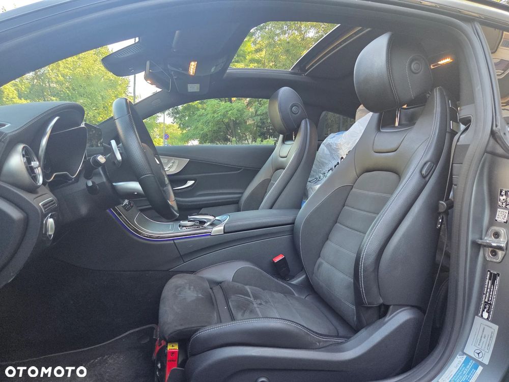 Mercedes-Benz Klasa C 300 4MATIC 9G-TRONIC - 24