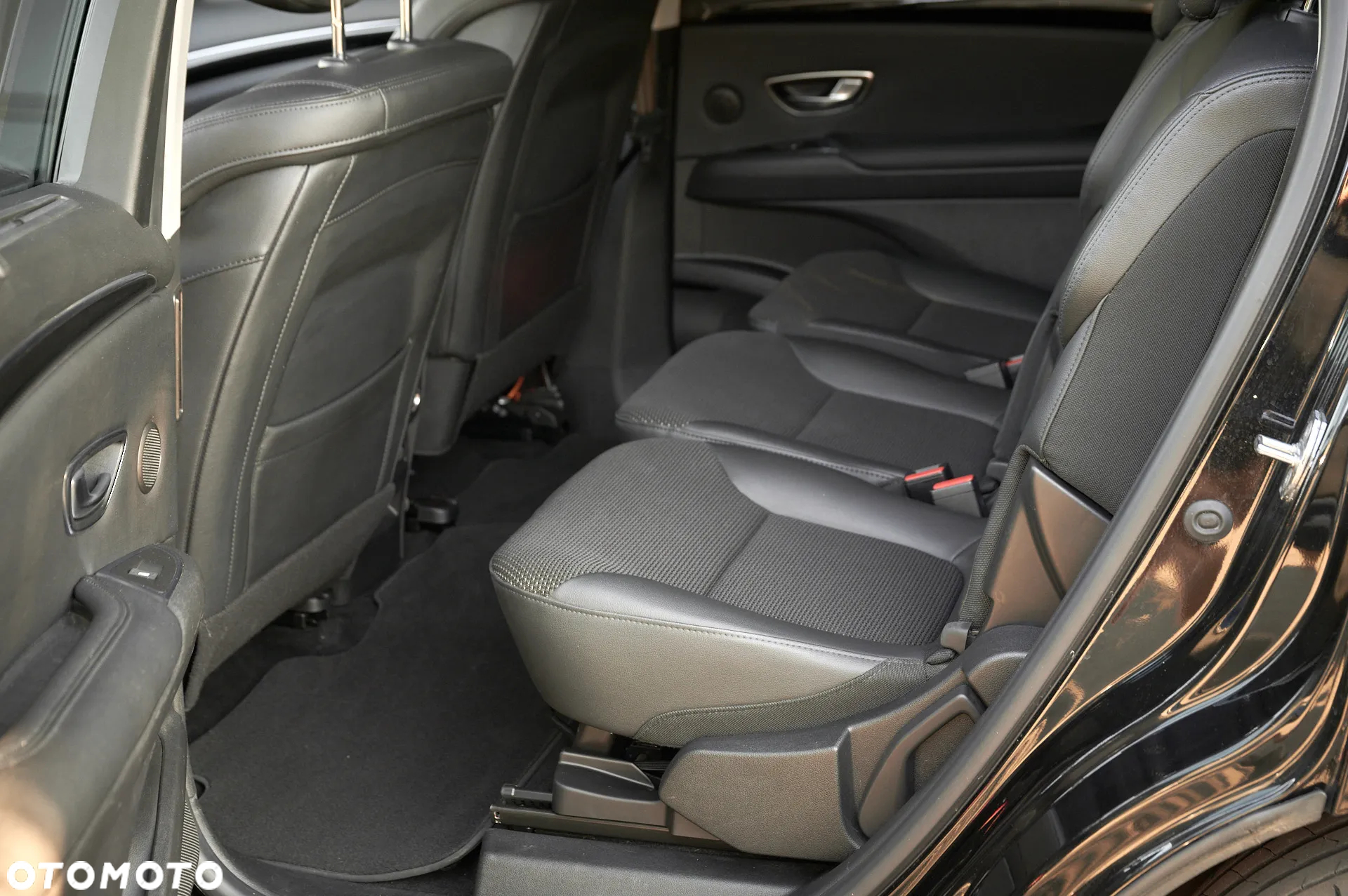 Renault Espace BLUE dCi 160 EDC BUSINESS EDITION - 12