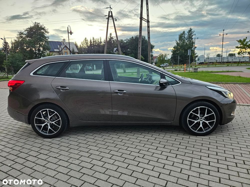 Kia Ceed 1.6 CRDi 136 ISG Platinum Edition - 7