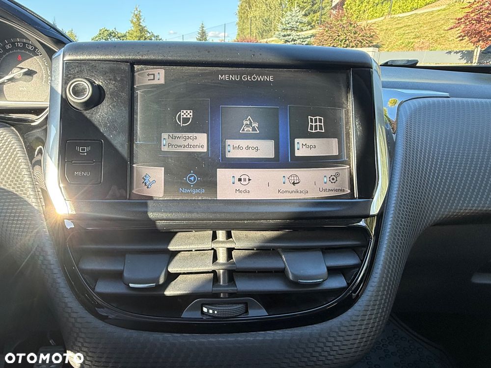 Peugeot 2008 1.6 VTi Allure - 25