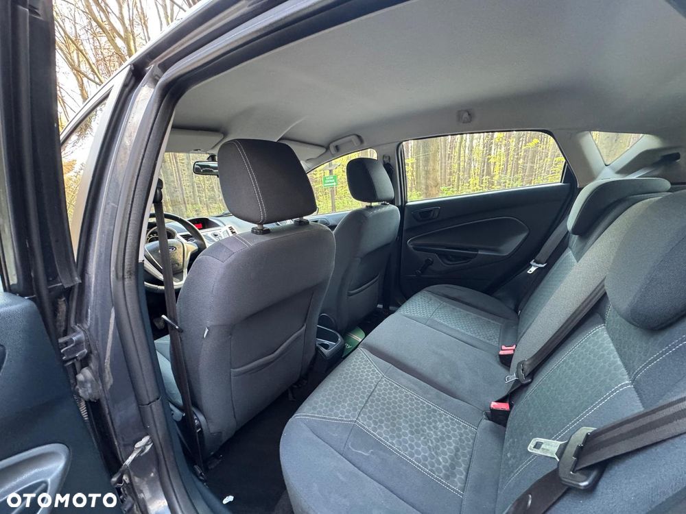 Ford Fiesta 1.6 Titanium - 19