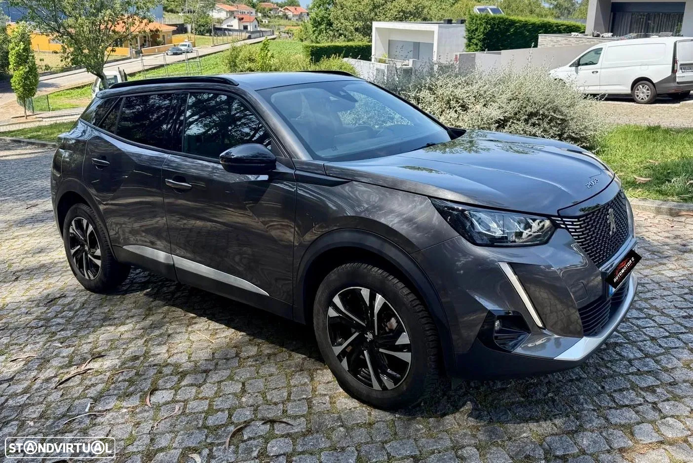 Peugeot 2008 1.5 BlueHDi Allure Pack EAT8 - 17