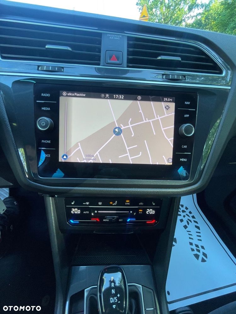Volkswagen Tiguan Allspace 2.0 TDI SCR DSG Move - 31