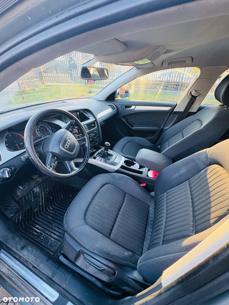 Audi A4 Limousine - 18