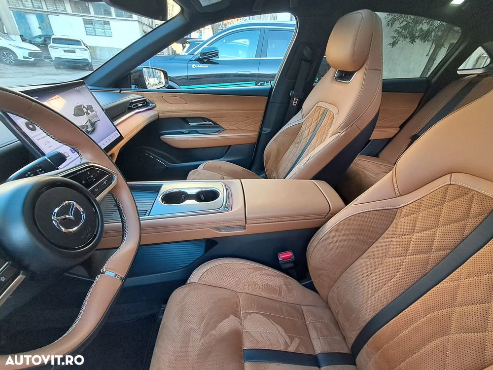 Mazda 6e EV Long Range Takumi Plus - 11