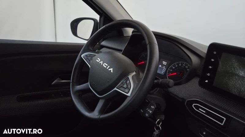 Dacia Logan TCe 90 MT6 Expression - 17