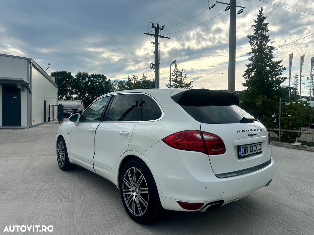 Porsche Cayenne - 5