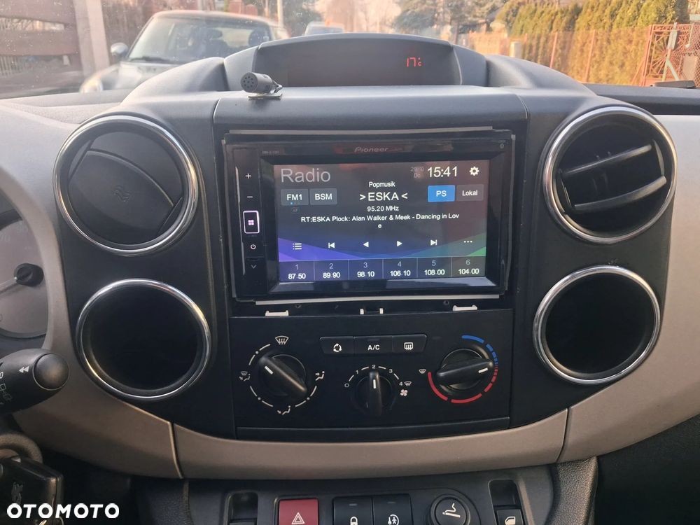 Peugeot Partner HDi FAP 115 Style - 28