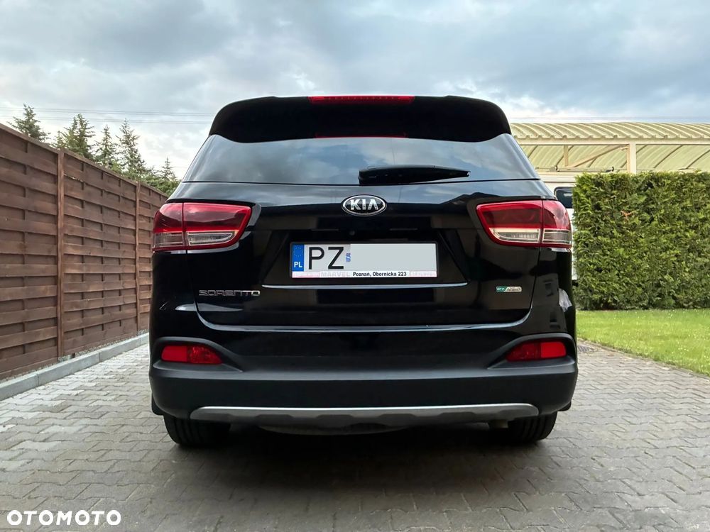 Kia Sorento - 4