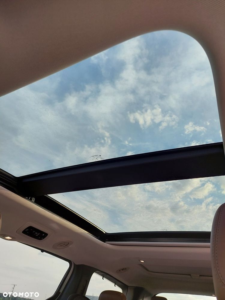 Chrysler Pacifica - 12