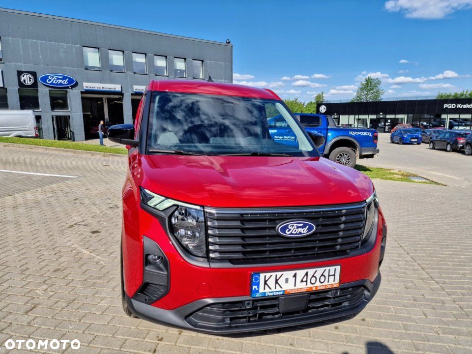 Ford Transit Courier - 4