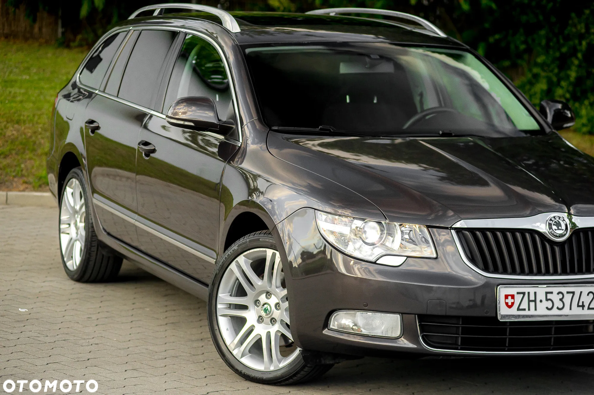 Skoda Superb 1.8 TSI DSG Exclusive - 2