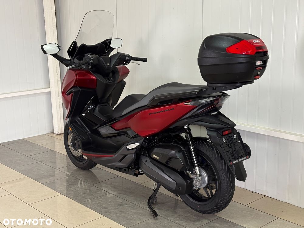 Honda NSS - 8