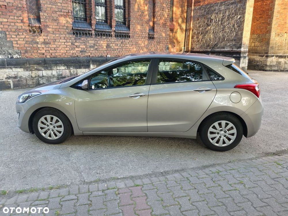 Hyundai i30 1.4 Passion - 36