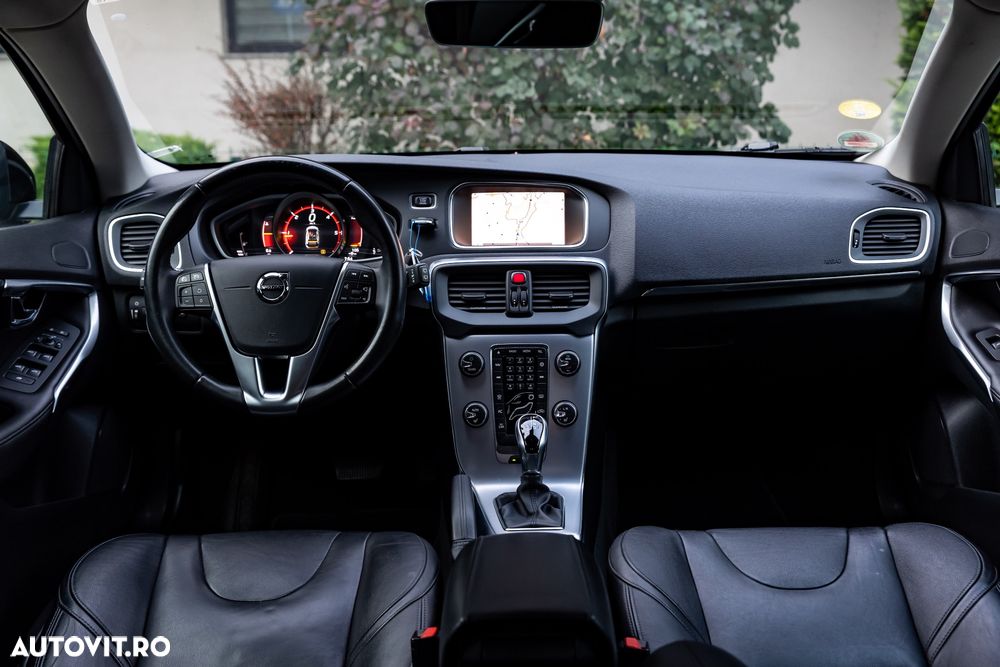 Volvo V40 D4 VEA Aut. Inscription - 14