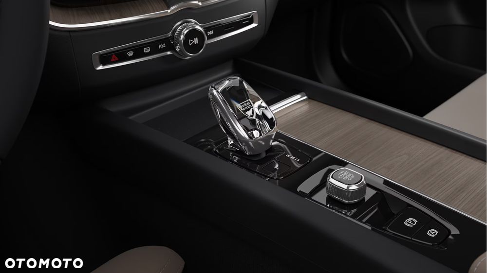 Volvo XC 60 B5 B AWD Ultra Dark - 6