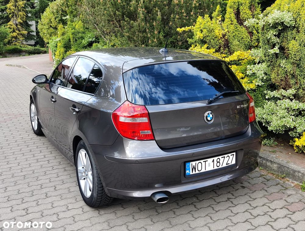 BMW Seria 1 120d DPF - 5