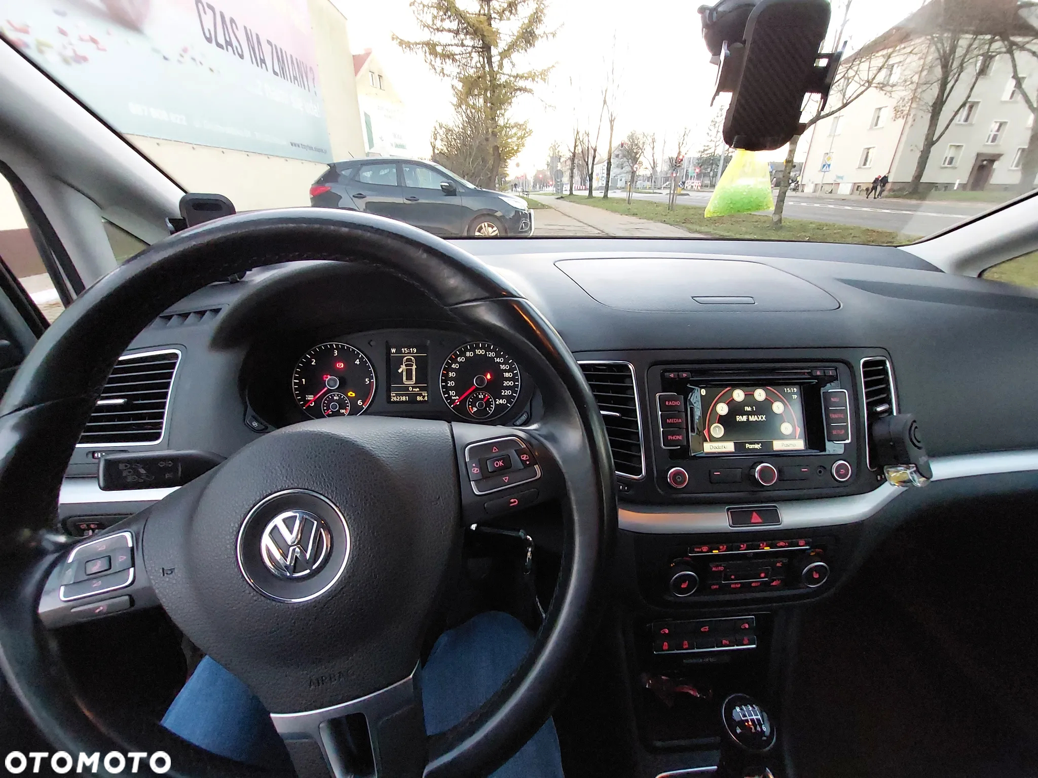 Volkswagen Sharan 2.0 TDI Blue Motion Highline - 7