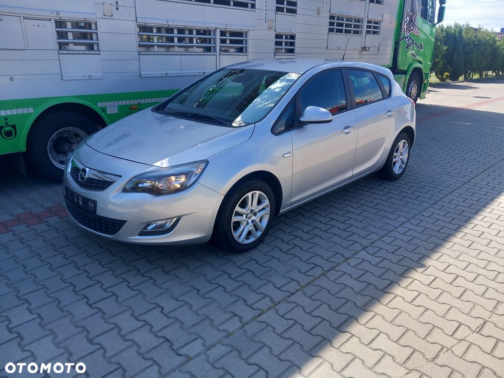 Opel Astra 1.4 T Sport - 15