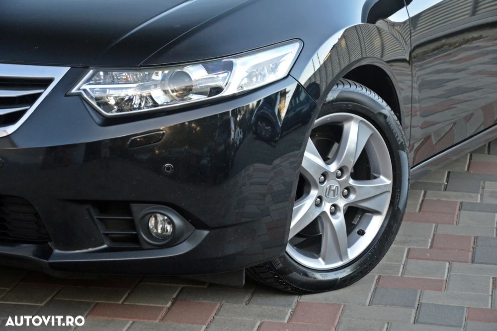 Honda Accord 2.2 i-DTEC AT Executive Navi - 40