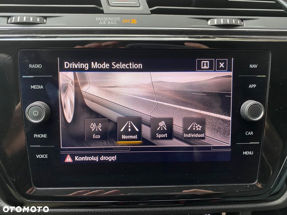 Volkswagen Touran 1.5 TSI EVO Highline DSG - 25