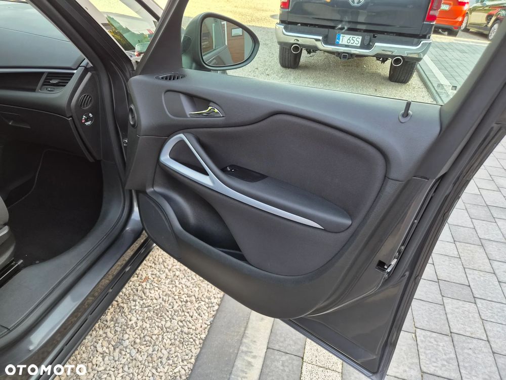 Opel Zafira - 21