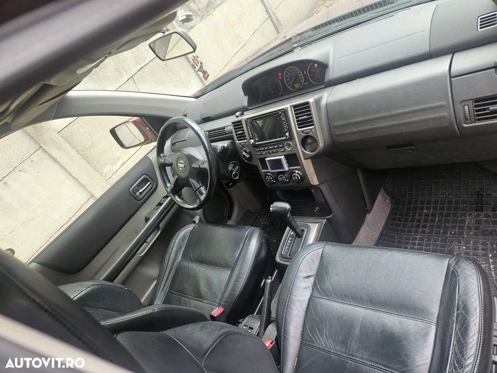 Nissan X-Trail 2.0 Elegance Aut - 8